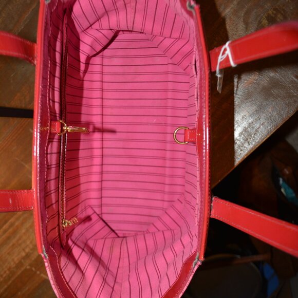 Louis Vuitton Cosmic Blossom in Pink Bubble Gum - Picture 11 of 16